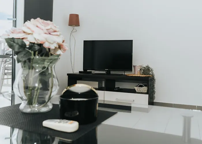 Leonarda * קומרנה