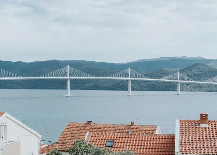 Leonarda * קומרנה