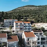 Leonarda Apartment