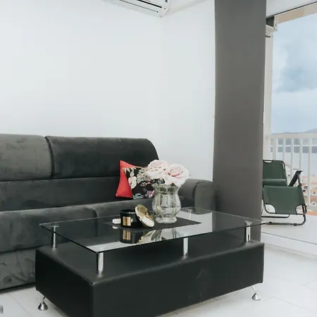 Apartment Leonarda Komarna