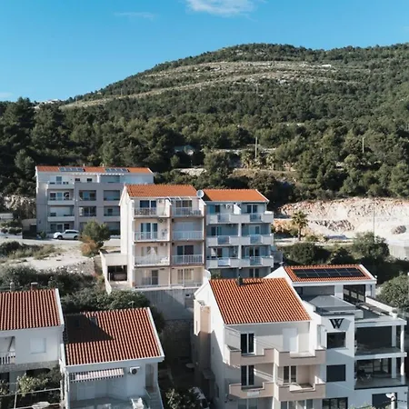 Leonarda Апартаменты