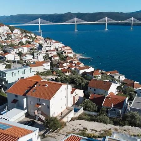 Leonarda Apartman *