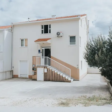 Apartamento Leonarda *